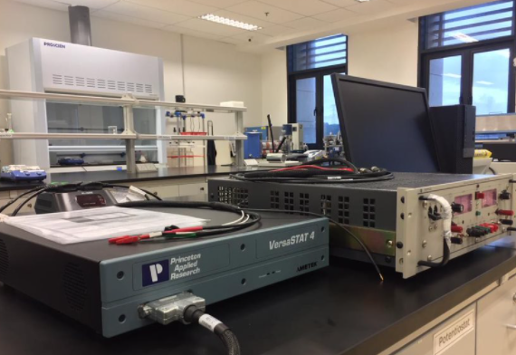 Electrochemical Workstation
